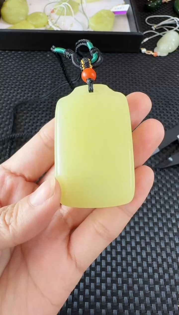 【闪购商品】和田玉吊坠未镶嵌无事牌