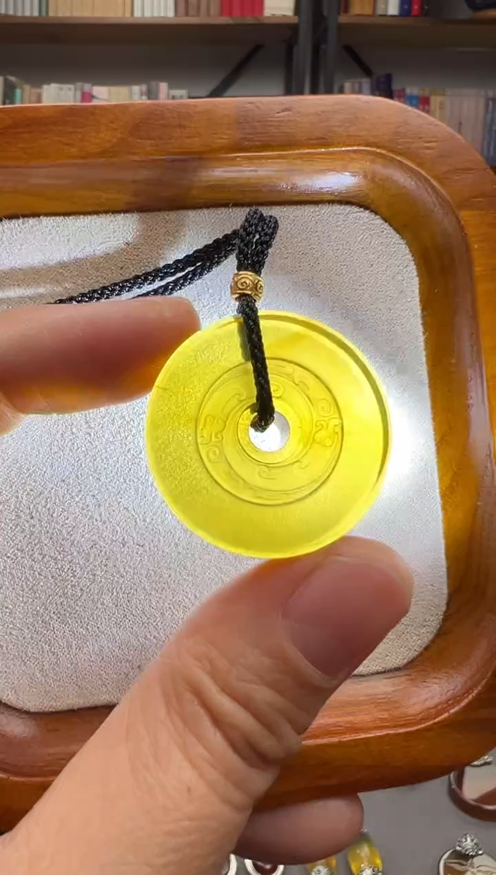 【闪购商品】琥珀颈饰未镶嵌仿古龙吊坠