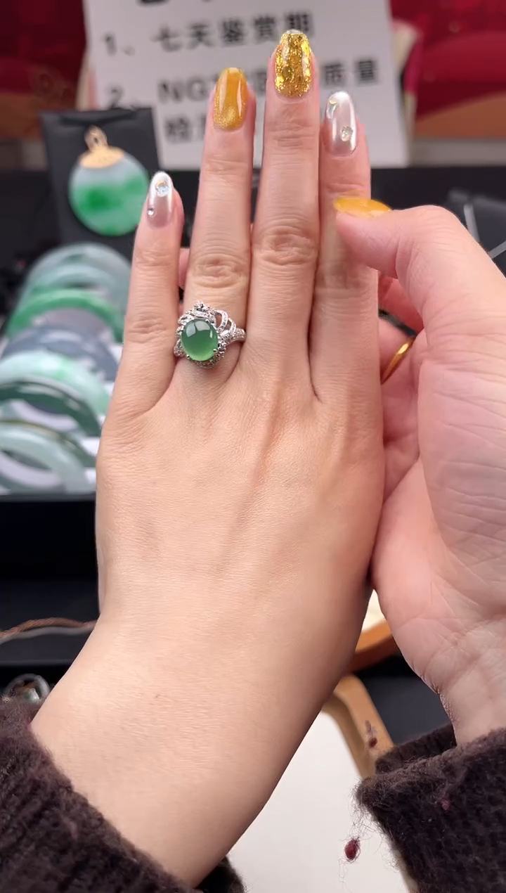 【闪购商品】翡翠戒指18K金镶嵌戒指