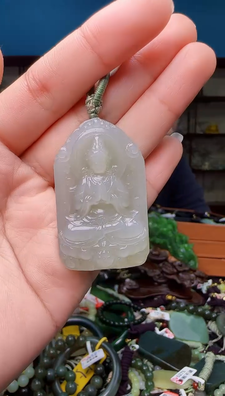 颈饰未镶嵌和田玉1