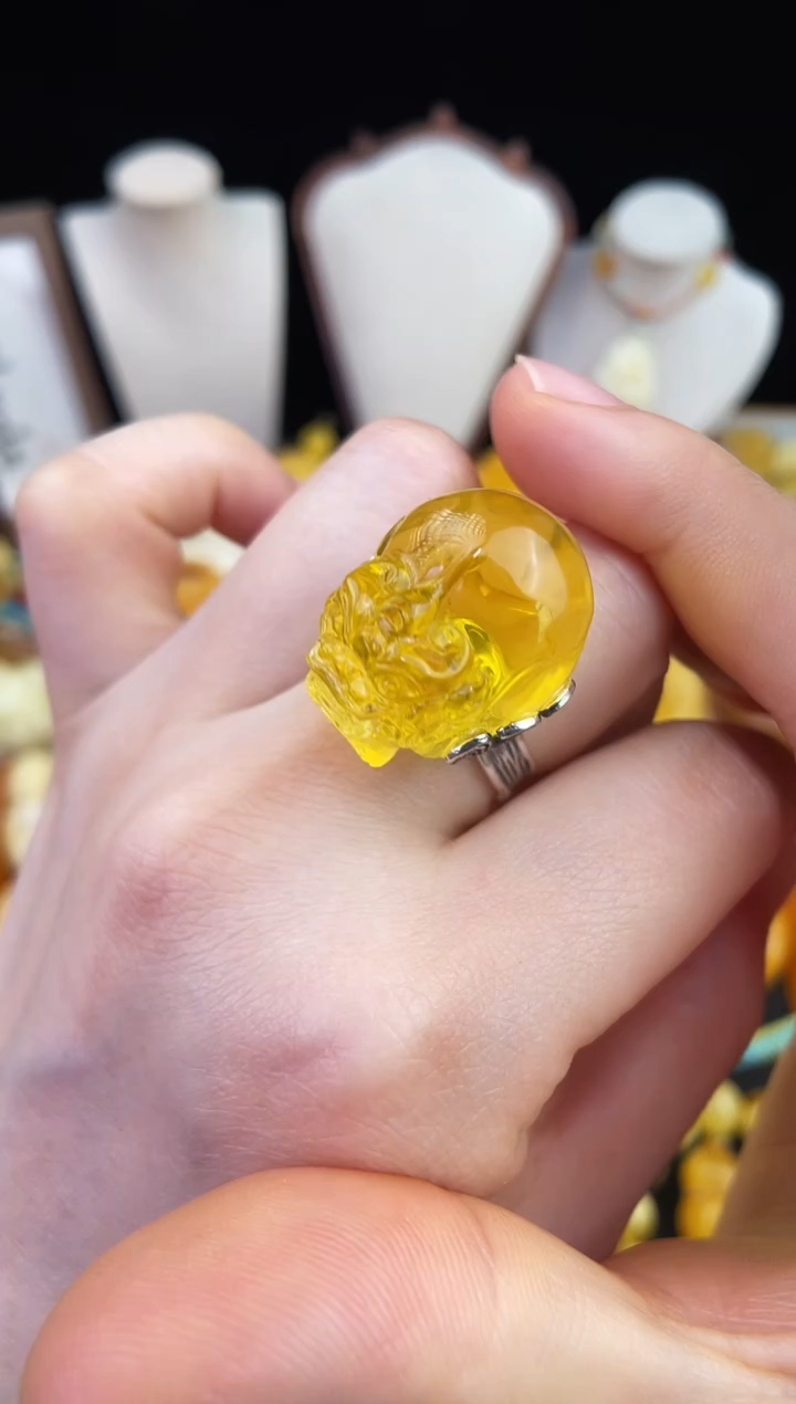 琥珀未镶嵌珠宝奇石柒月