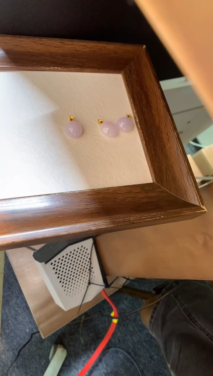 颈饰18K金镶嵌翡翠蛋面 多样性发一件