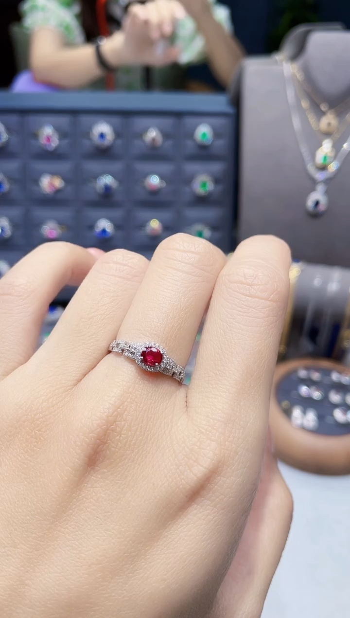 【闪购商品】红宝石戒指18K金镶嵌0.41克拉