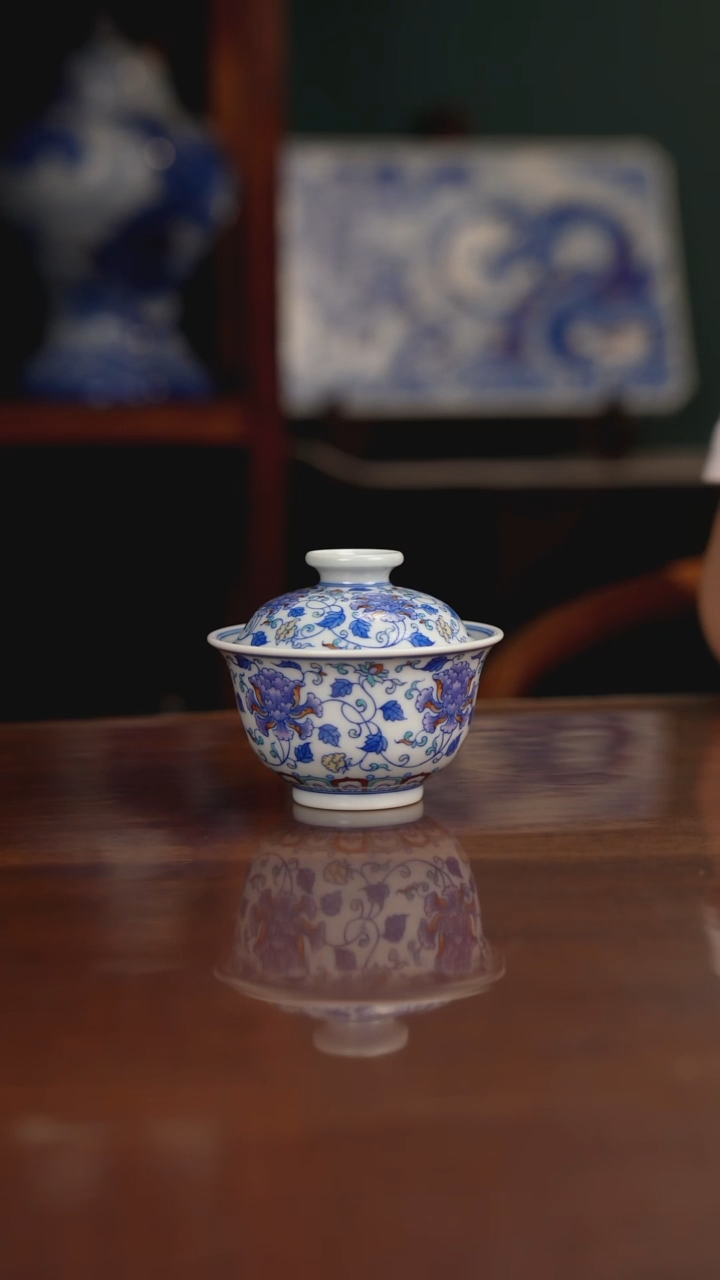 空山明月 新斗彩 缠枝