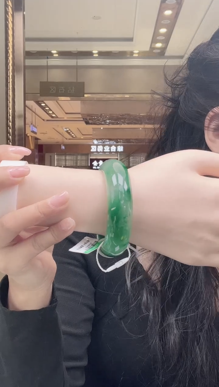 未镶嵌手镯石英质玉30