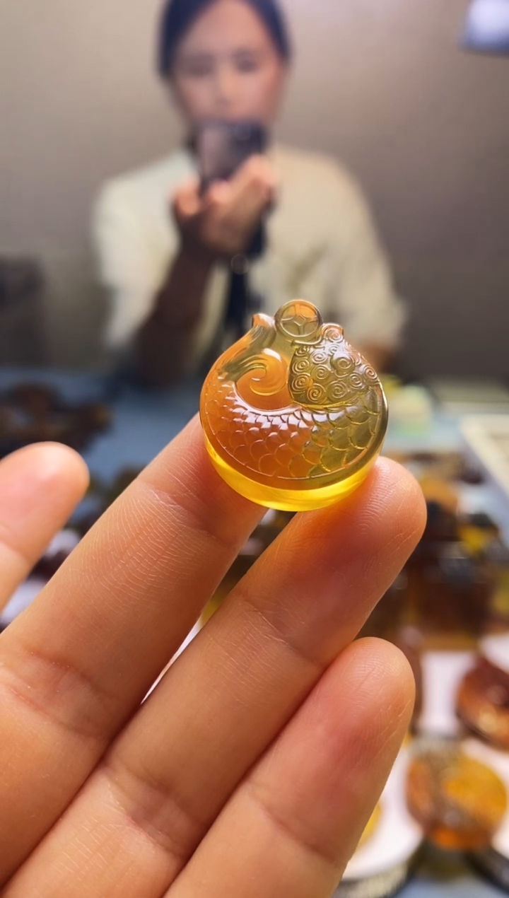 琥珀颈饰未镶嵌SN60-1（年年有钱）