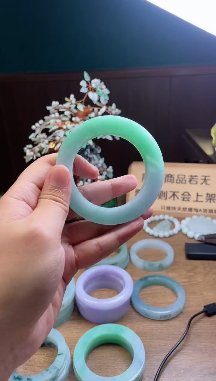 【闪购商品】定制翡翠手镯未镶嵌定制