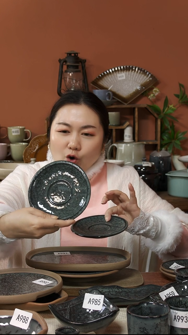 陶瓷A995陶瓷窑变盘子2个微瑕