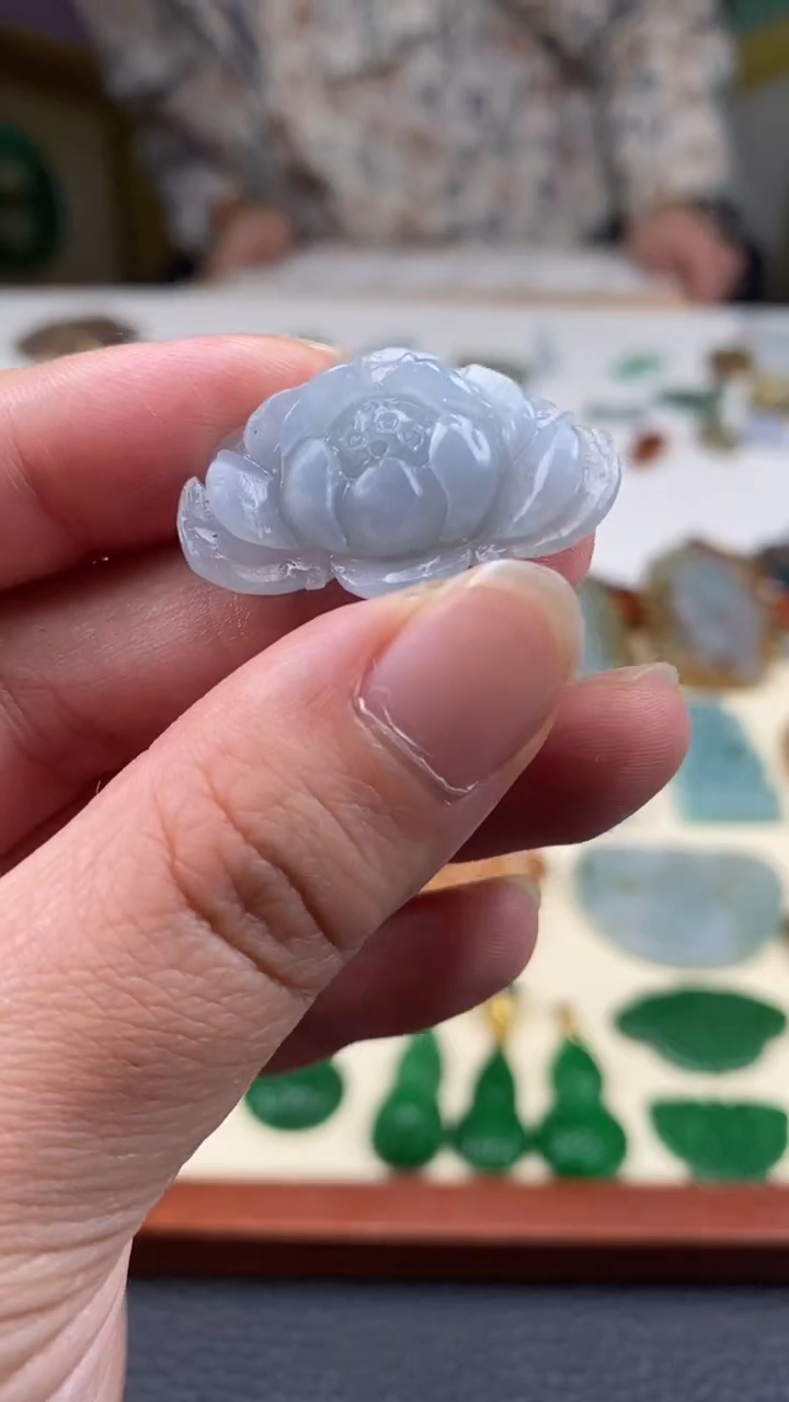 【闪购商品】翡翠挂件未镶嵌花开富贵