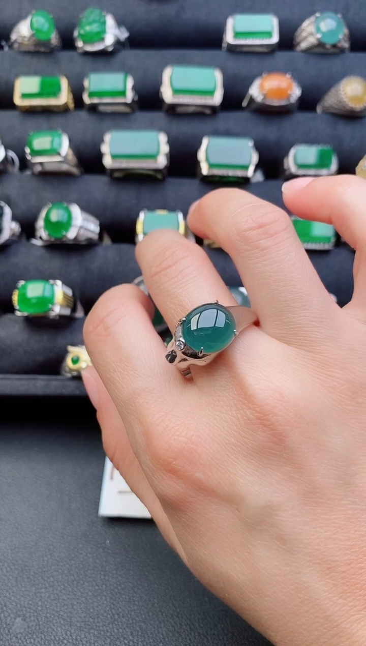 【闪购商品】翡翠戒指银S925镶嵌11111