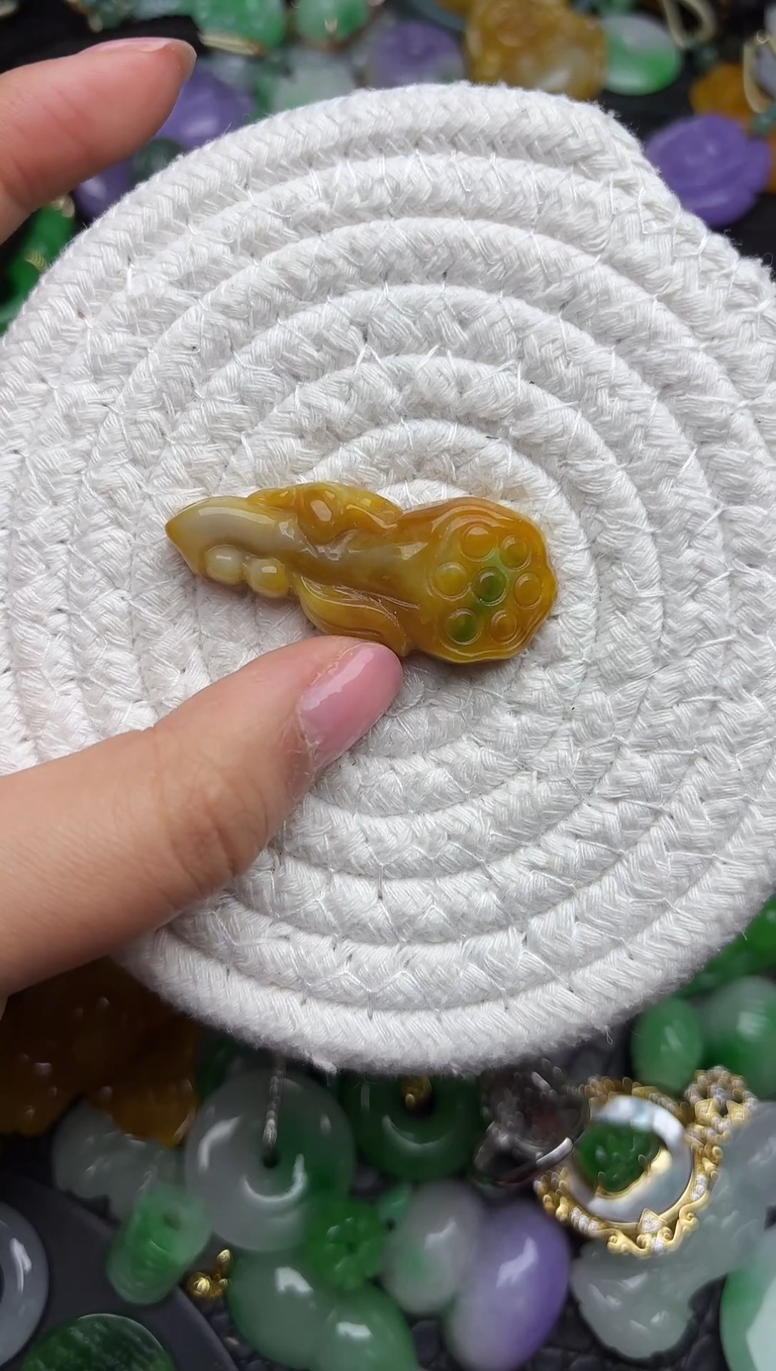 颈饰未镶嵌翡翠缅甸翡翠吊坠