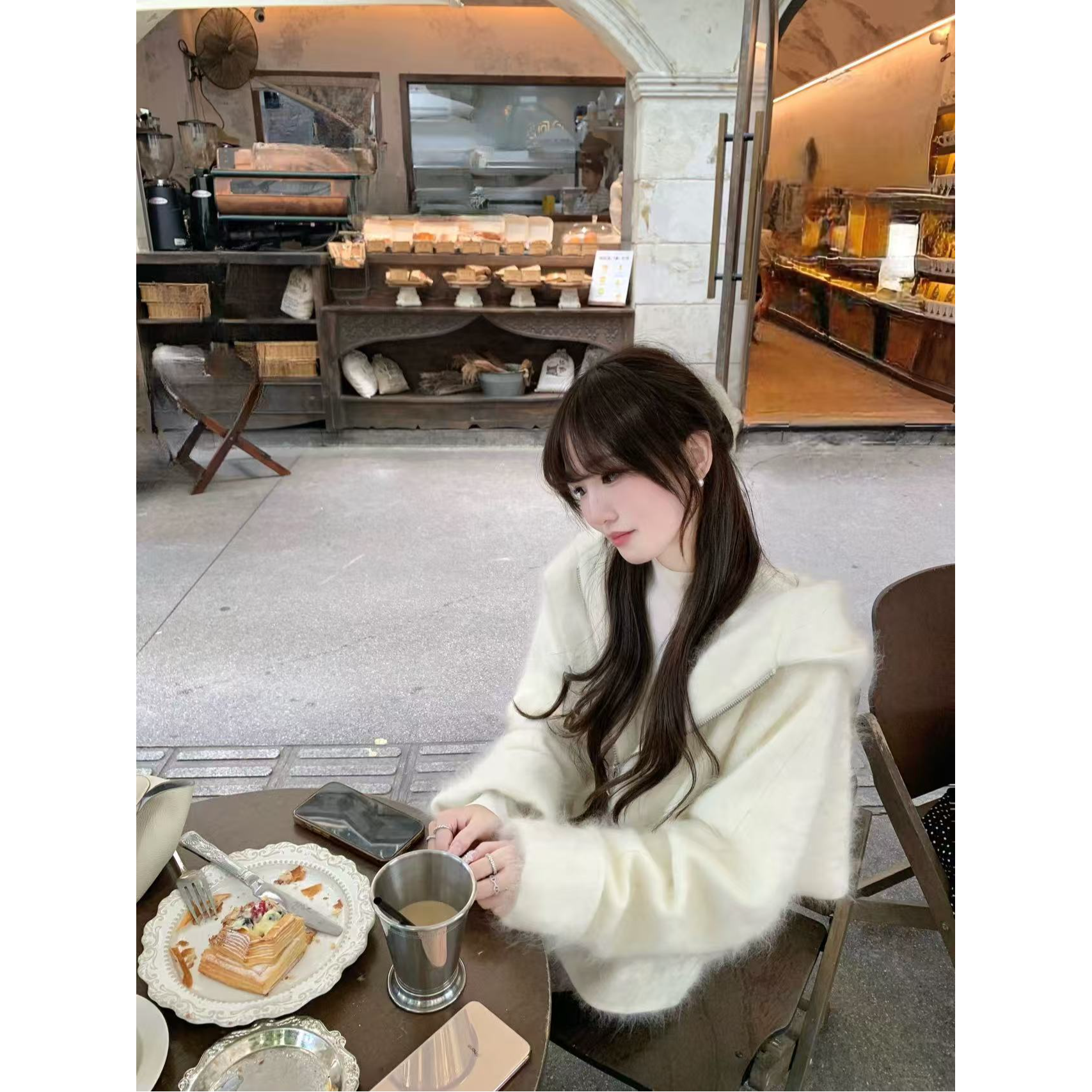 1297-1三炫「初见雪绒花」绵羊毛山羊绒拉绒高克重毛绒感连帽大衣