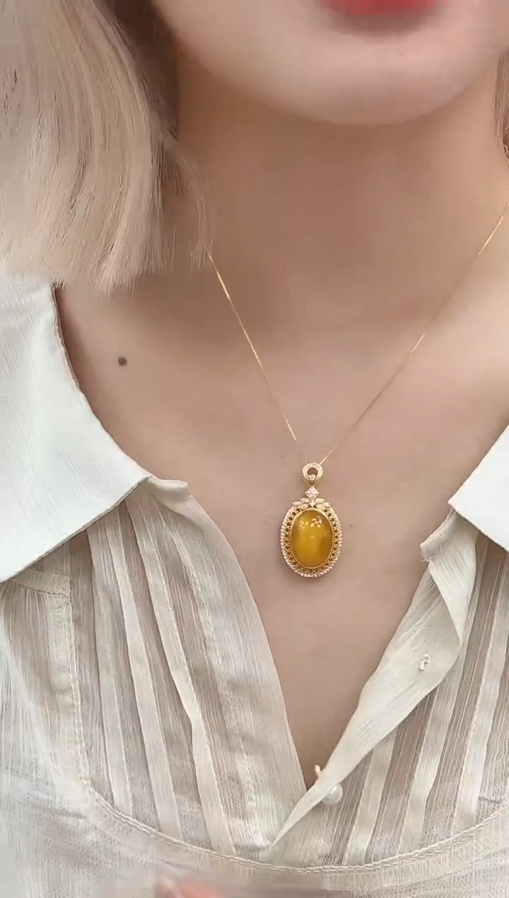 蜜蜡吊坠(赠链)银S925镶嵌蛋面蜜蜡吊坠