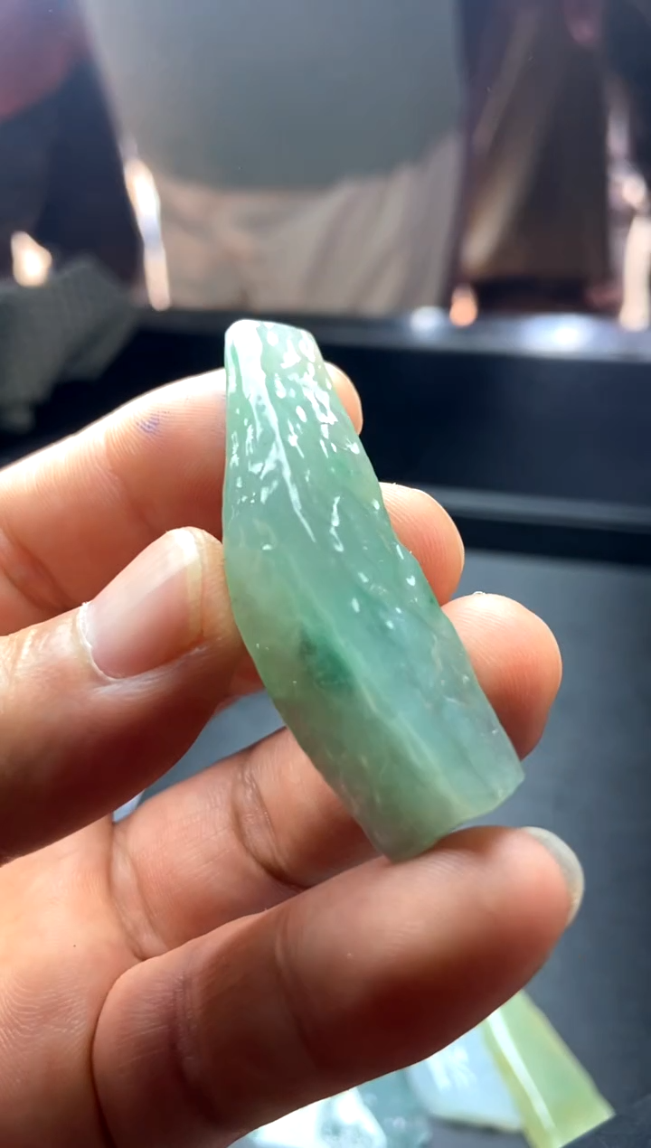 【闪购商品】翡翠颈饰未镶嵌竹节