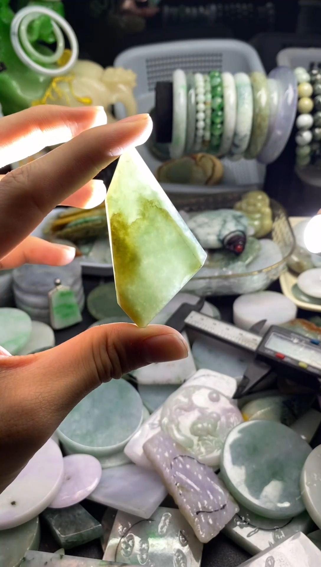 散珠翡翠A货翡翠