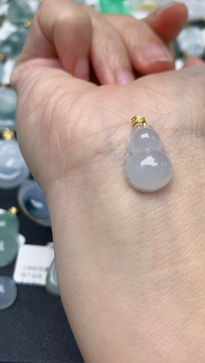 颈饰18K金镶嵌翡翠天然缅甸A货翡翠