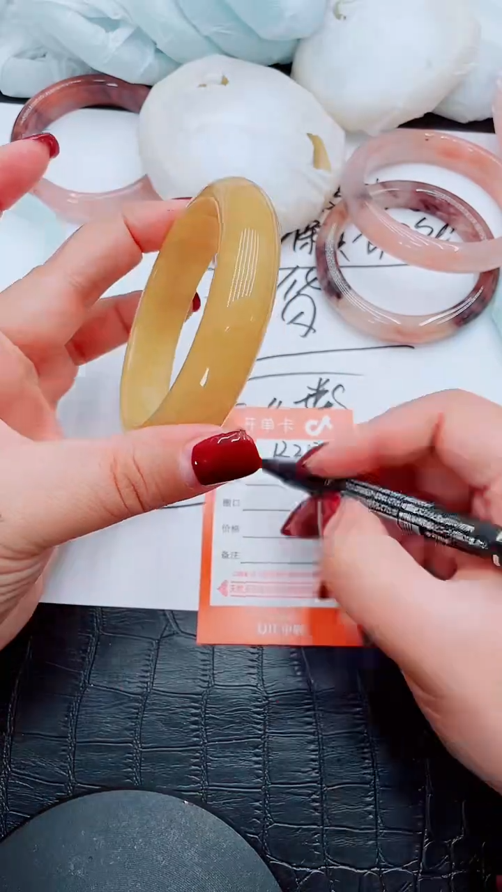 【闪购商品】石英质玉手镯未镶嵌R213-59-60