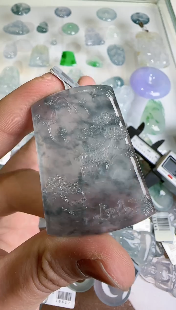 【闪购商品】翡翠吊坠(不含链)未镶嵌··