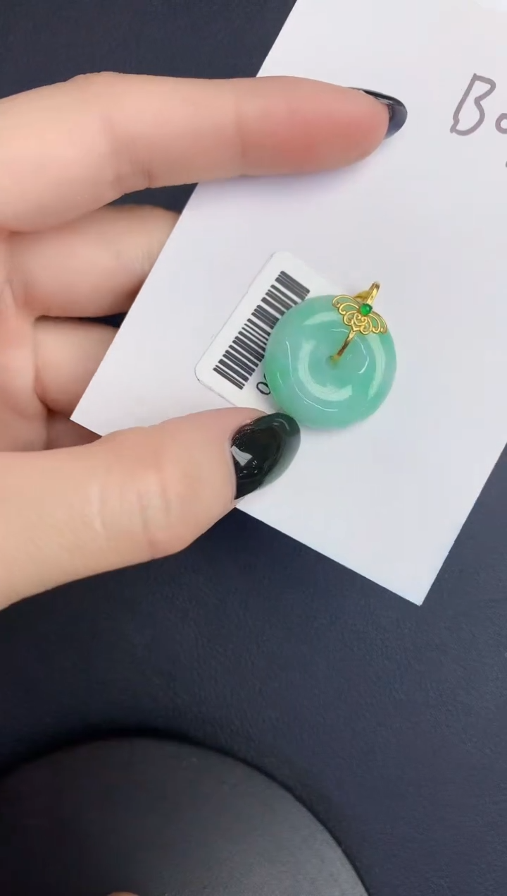 【闪购商品】翡翠颈饰18K金镶嵌0000000000