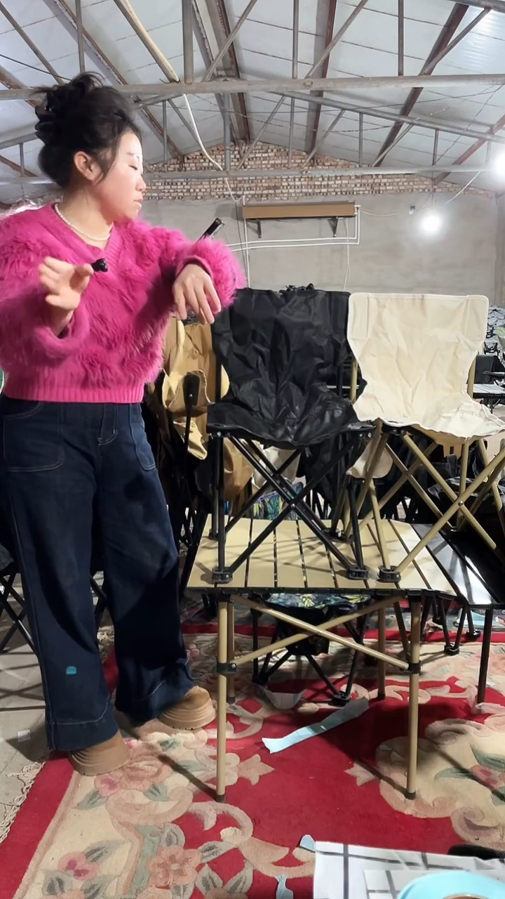 铁中号 折叠靠背 颜色随机