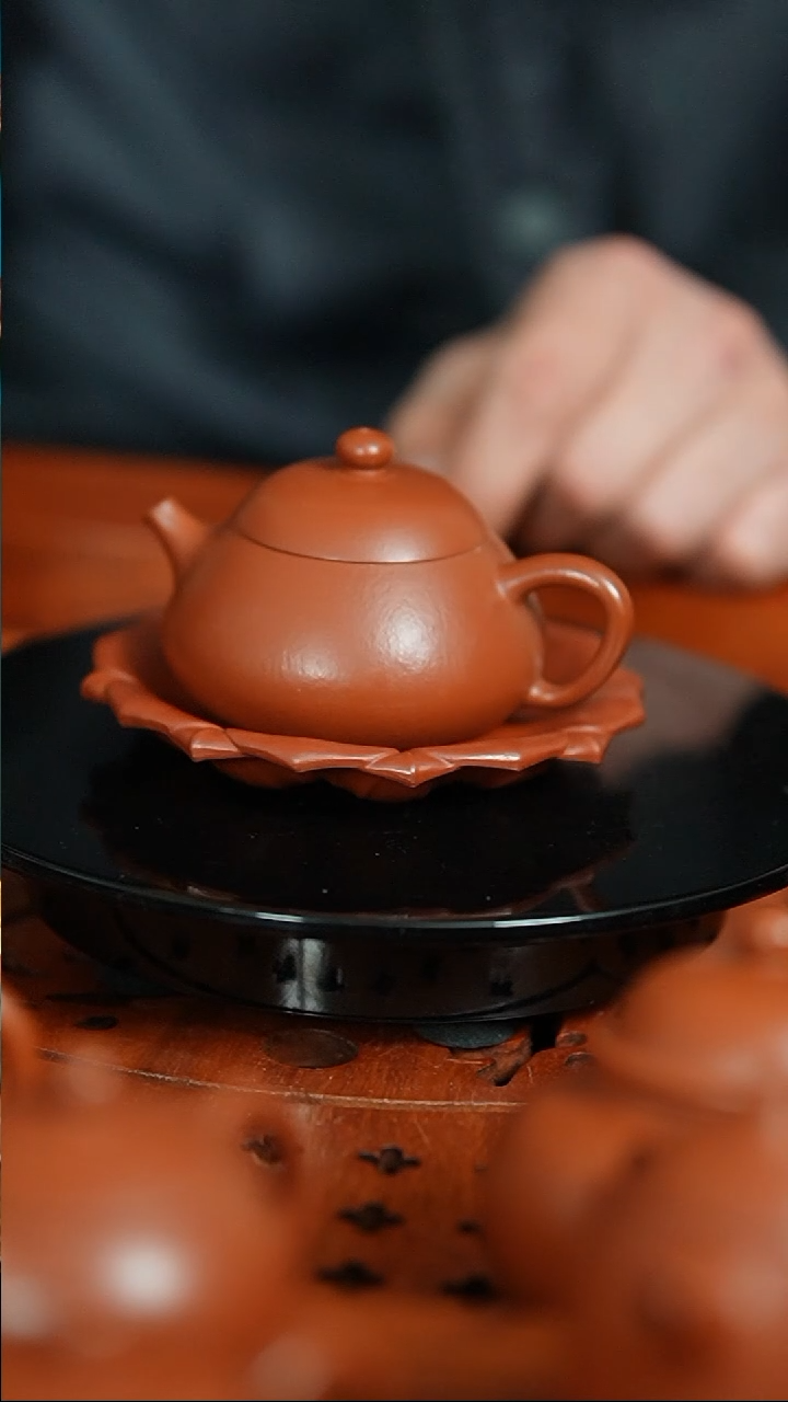 【闪购商品】紫砂茶宠朱泥矮梨形薄胎内推100cc