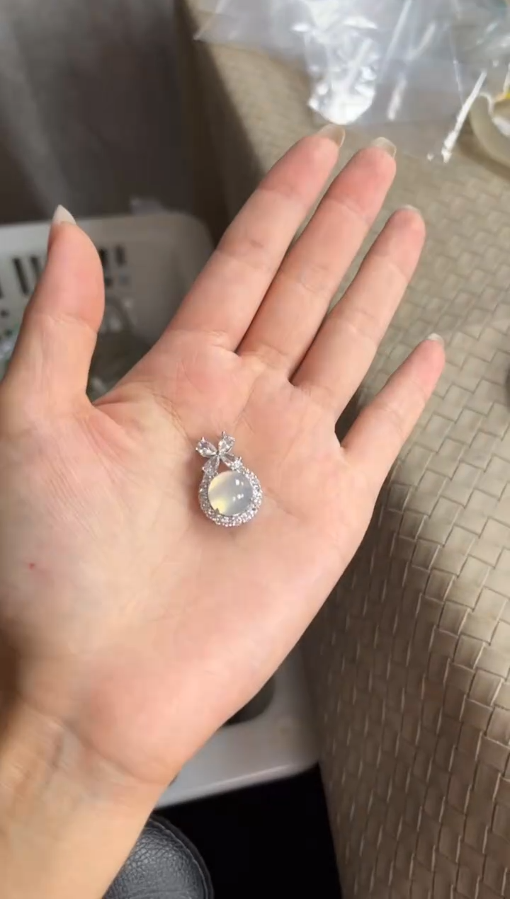 手镯玛瑙/玉髓合金在逃公主不带链子