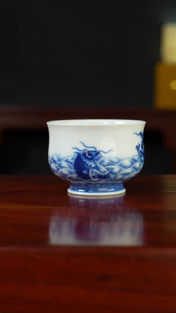 祖传窑真柴窑传承400年鱼化龙单杯