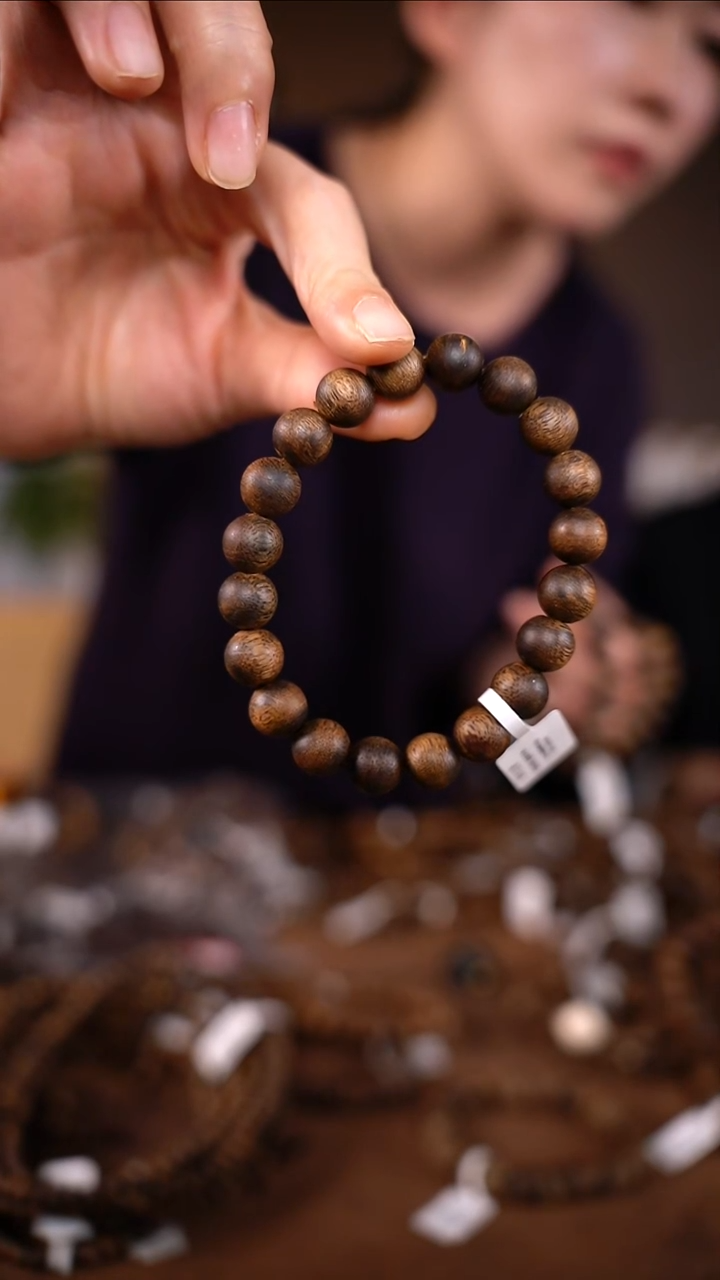 沉香手串【新手值得入手的一条】10mm棋楠沉香圆珠单圈手串绿棋