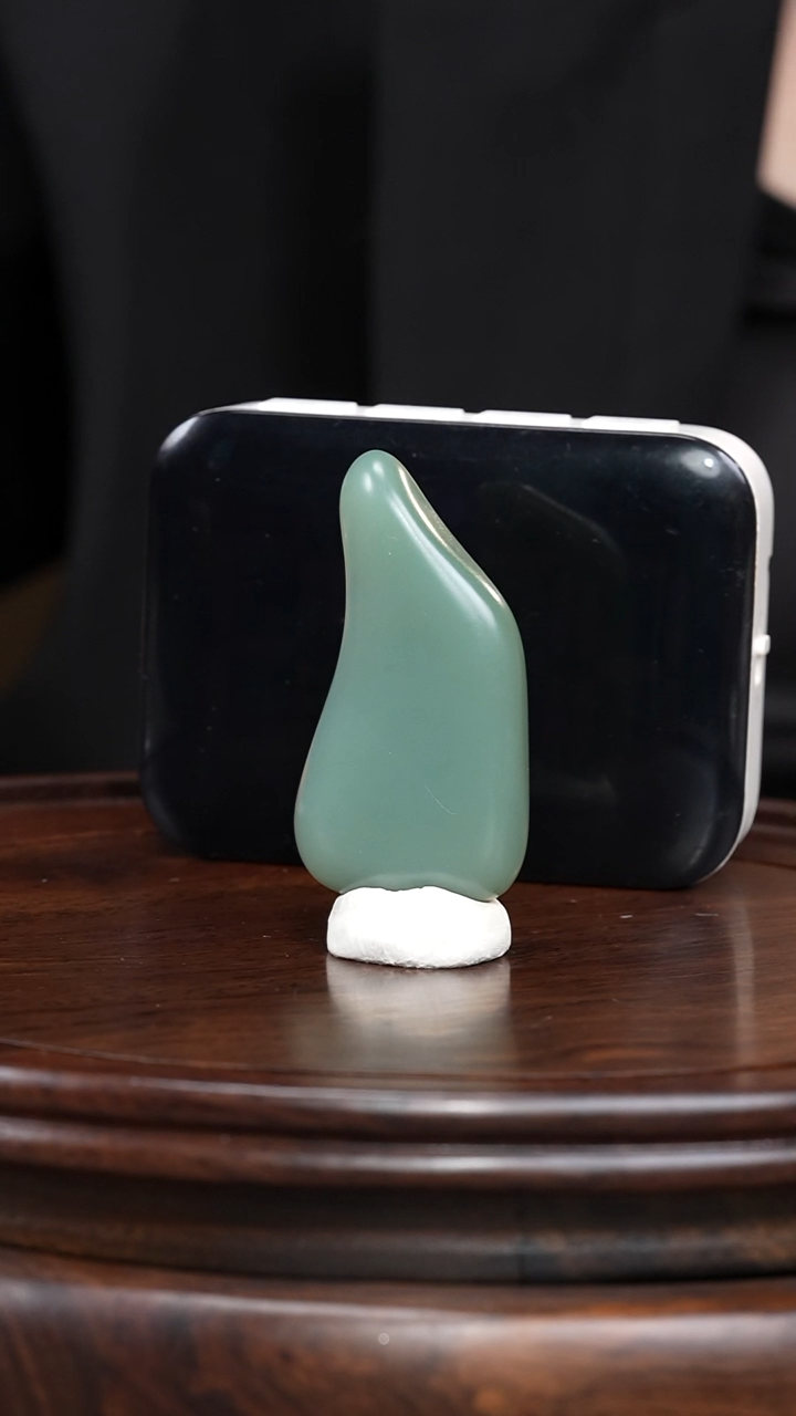 未镶嵌和田玉把件江**人 