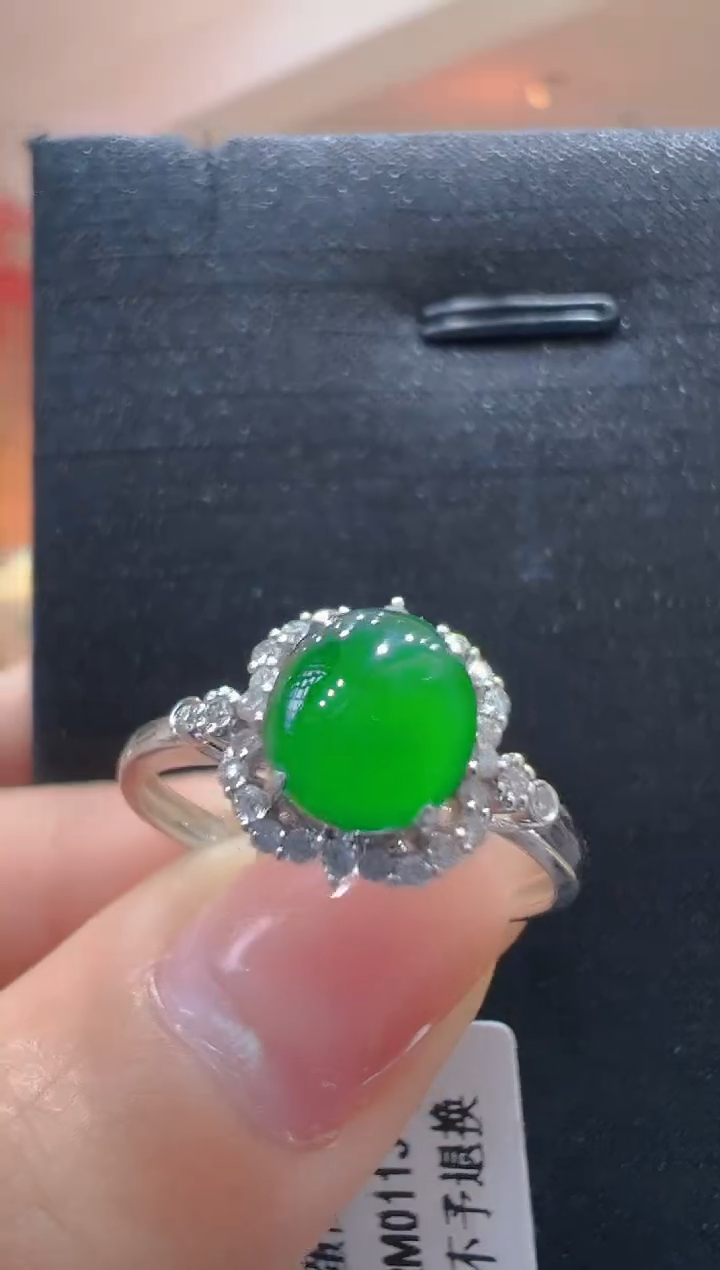 【闪购商品】翡翠戒指18K金镶嵌              
