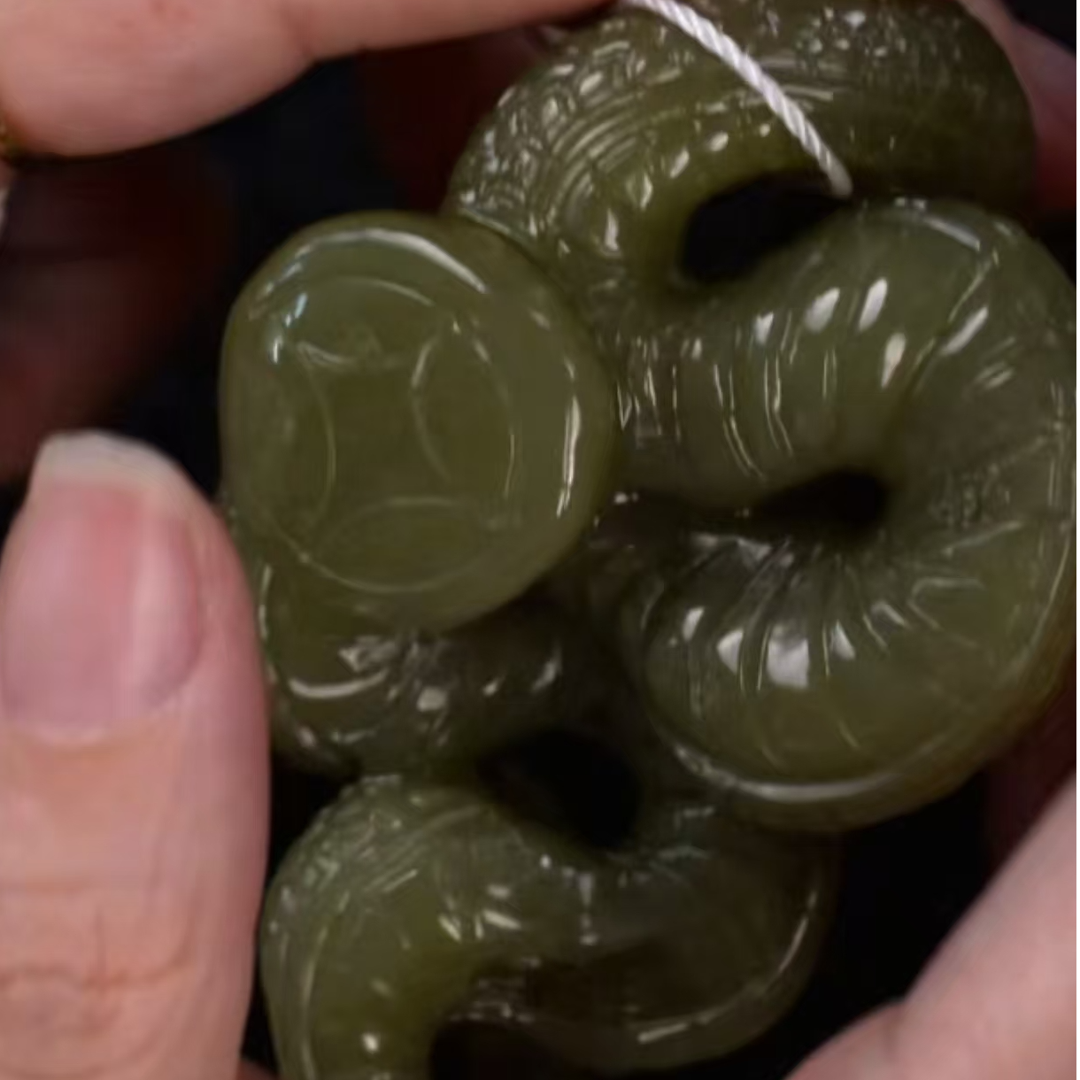 清代和田玉黄玉灵蛇把件