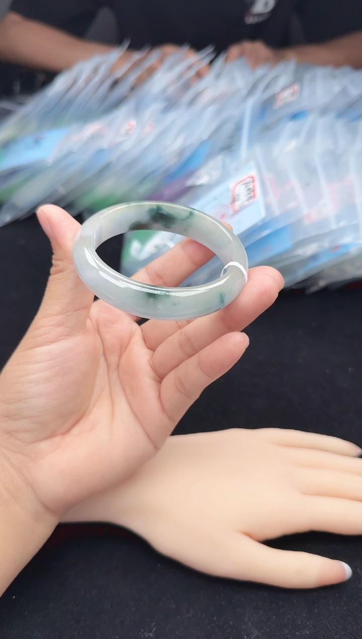 九九推荐手镯c011