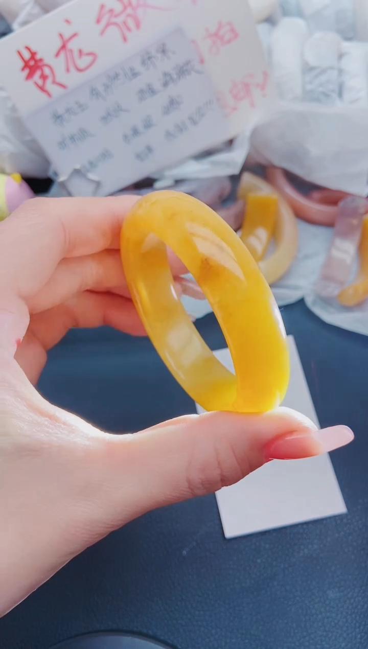 【闪购商品】石英质玉手镯未镶嵌M22-54-55