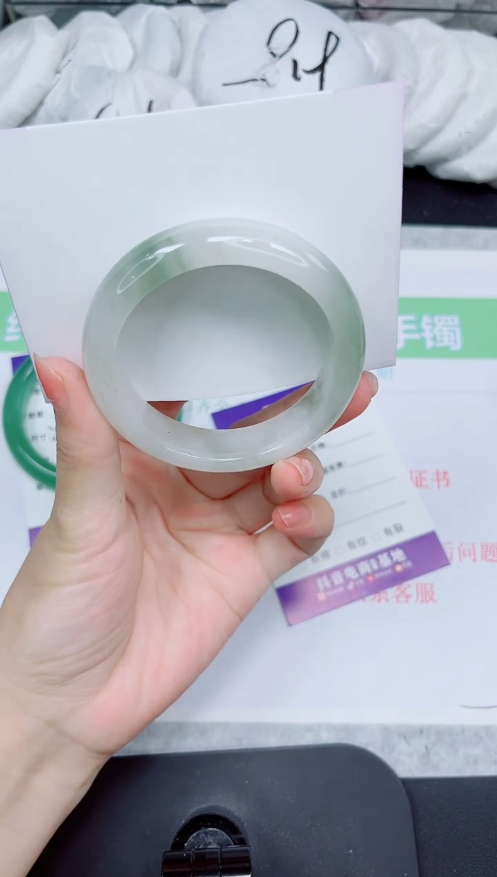 石英质玉手镯未镶嵌113-52