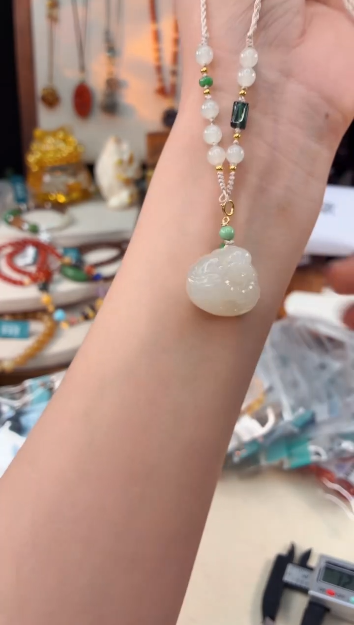 未镶嵌和田玉吊坠@@A5921D017894