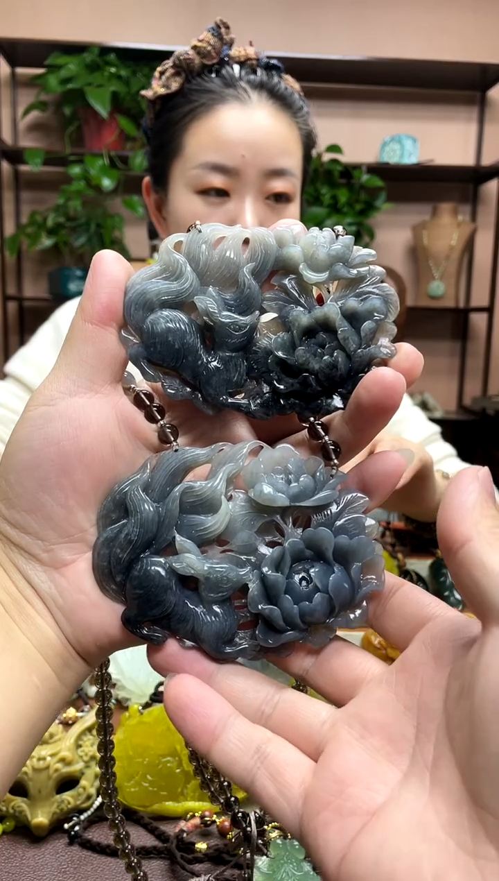 未镶嵌岫玉颈饰儿**全·