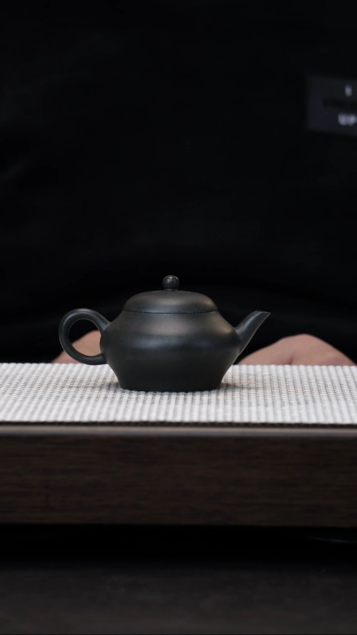 【闪购商品】紫砂茶壶原矿紫砂壶君子兰矮梨110cc