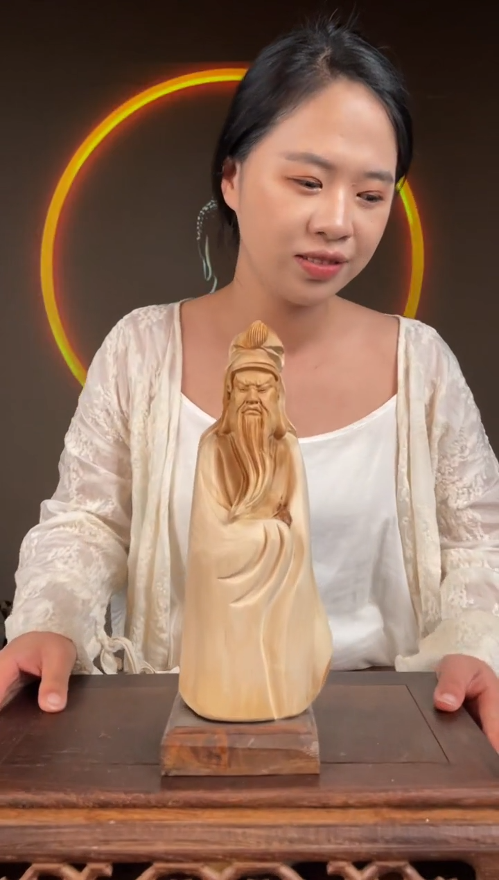 【闪购商品】柏木（崖柏）手工摆件,先抢先得!