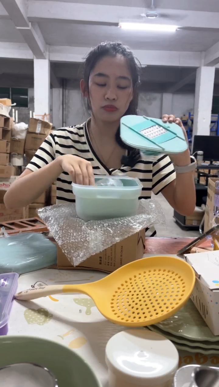 秒杀清仓微瑕产品，可能当过样品拍照