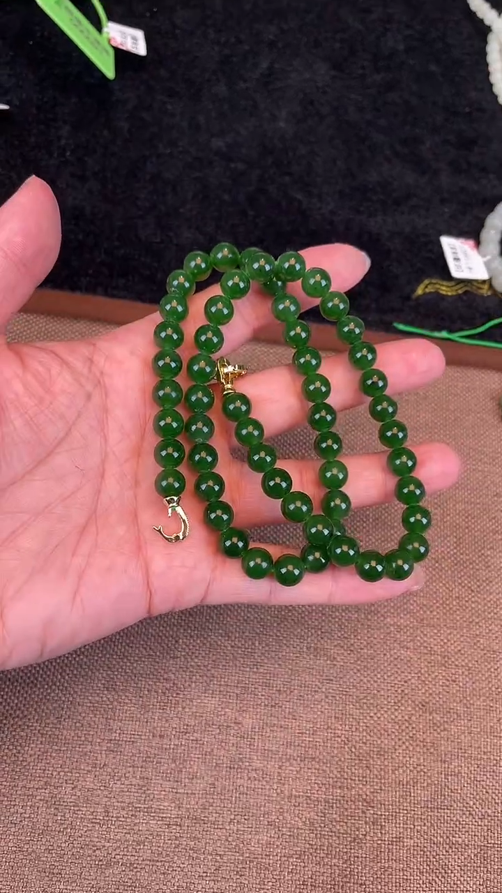 颈饰未镶嵌和田玉卡8妈妈链