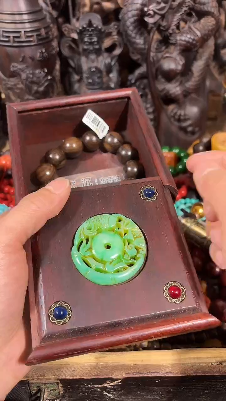 【闪购商品】织绣如图所示闪购链接