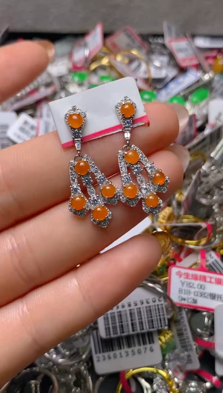 银S925镶嵌戒指翡翠百内无证书