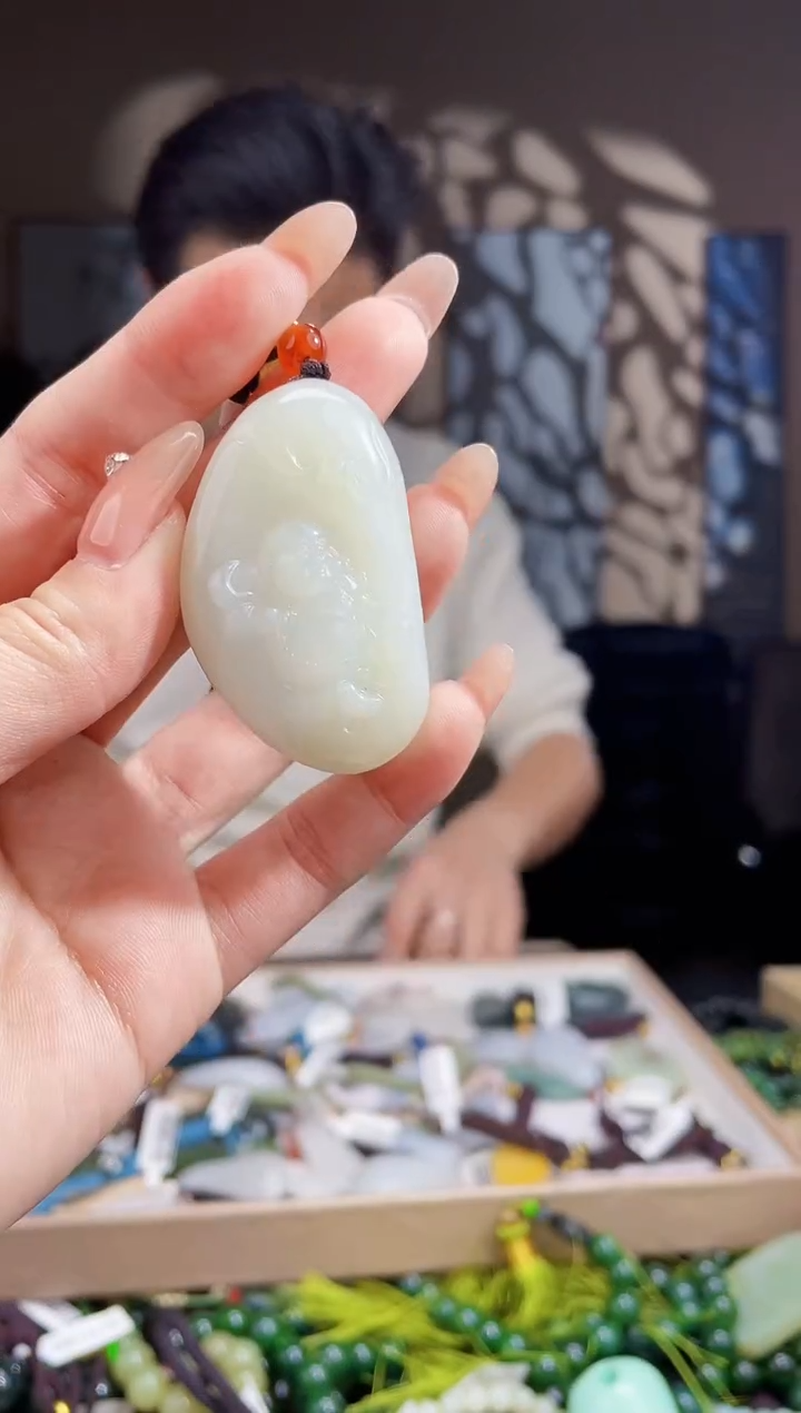 【闪购商品】和田玉颈饰未镶嵌拍一发一