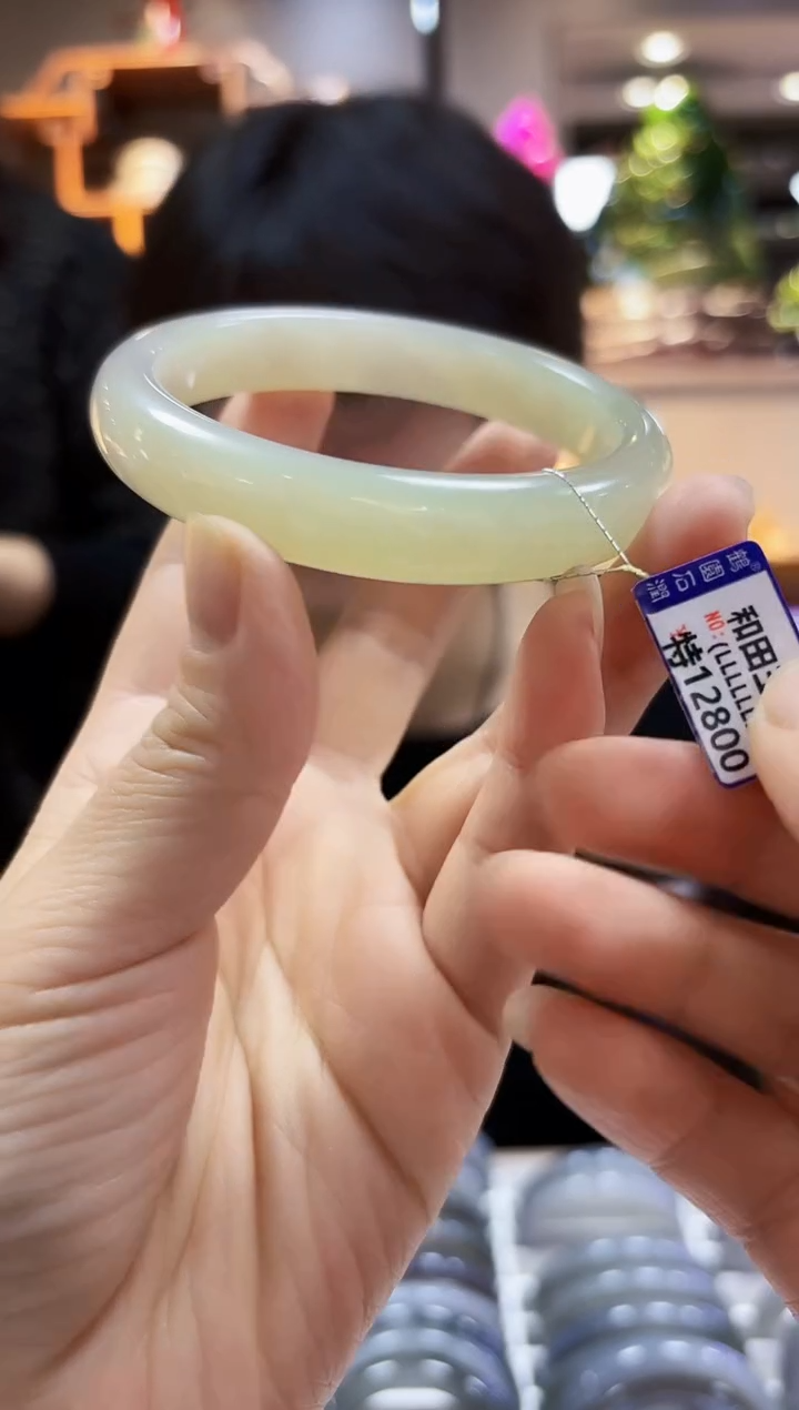 【闪购商品】和田玉手镯未镶嵌60.6手镯