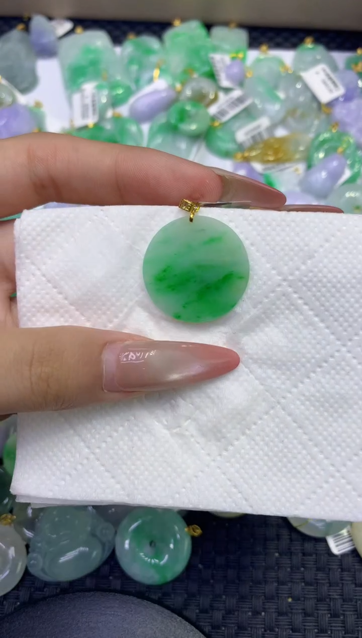 颈饰18K金镶嵌翡翠天然缅甸A货翡翠