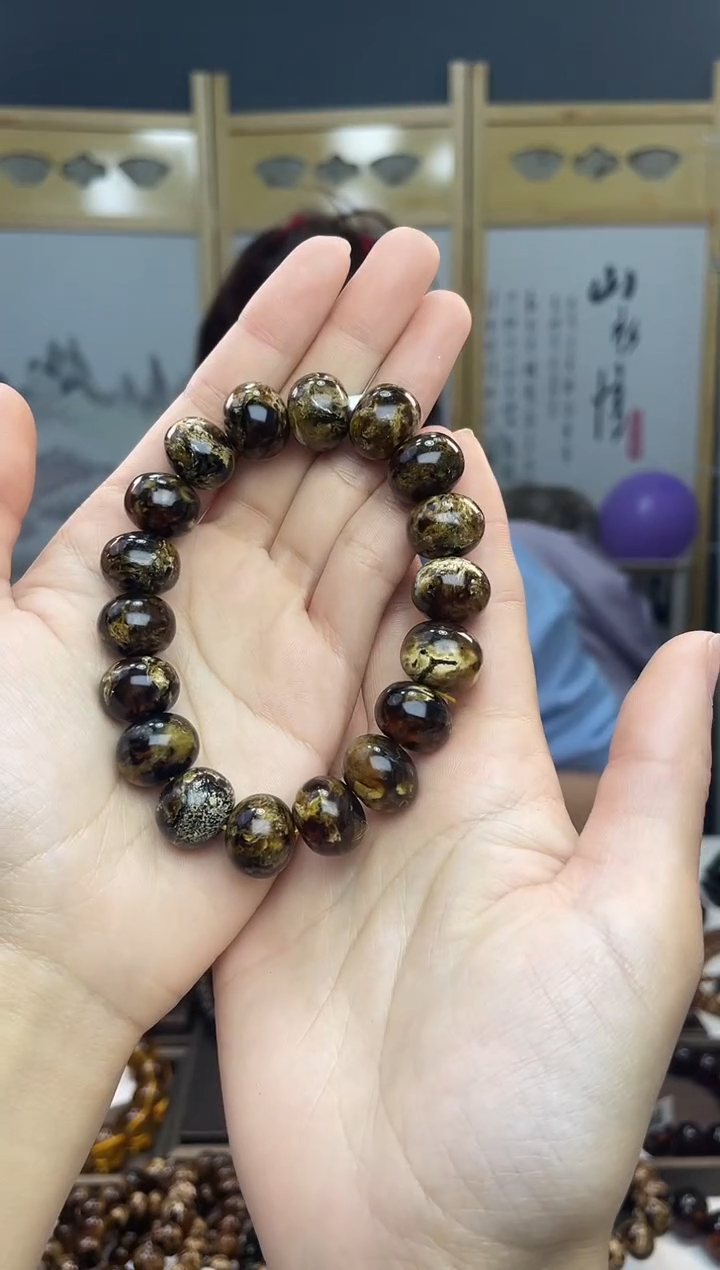 【闪购商品】琥珀裸石未镶嵌14+熊猫花手串
