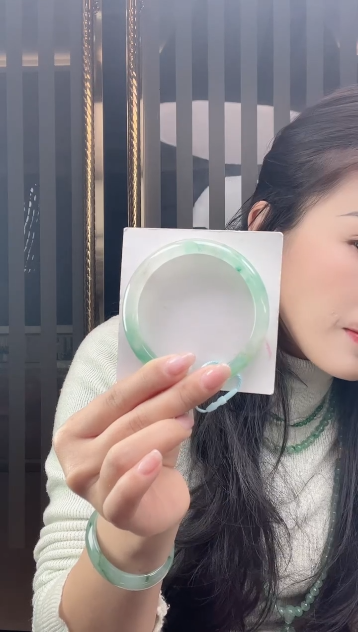 未镶嵌手镯石英质玉17