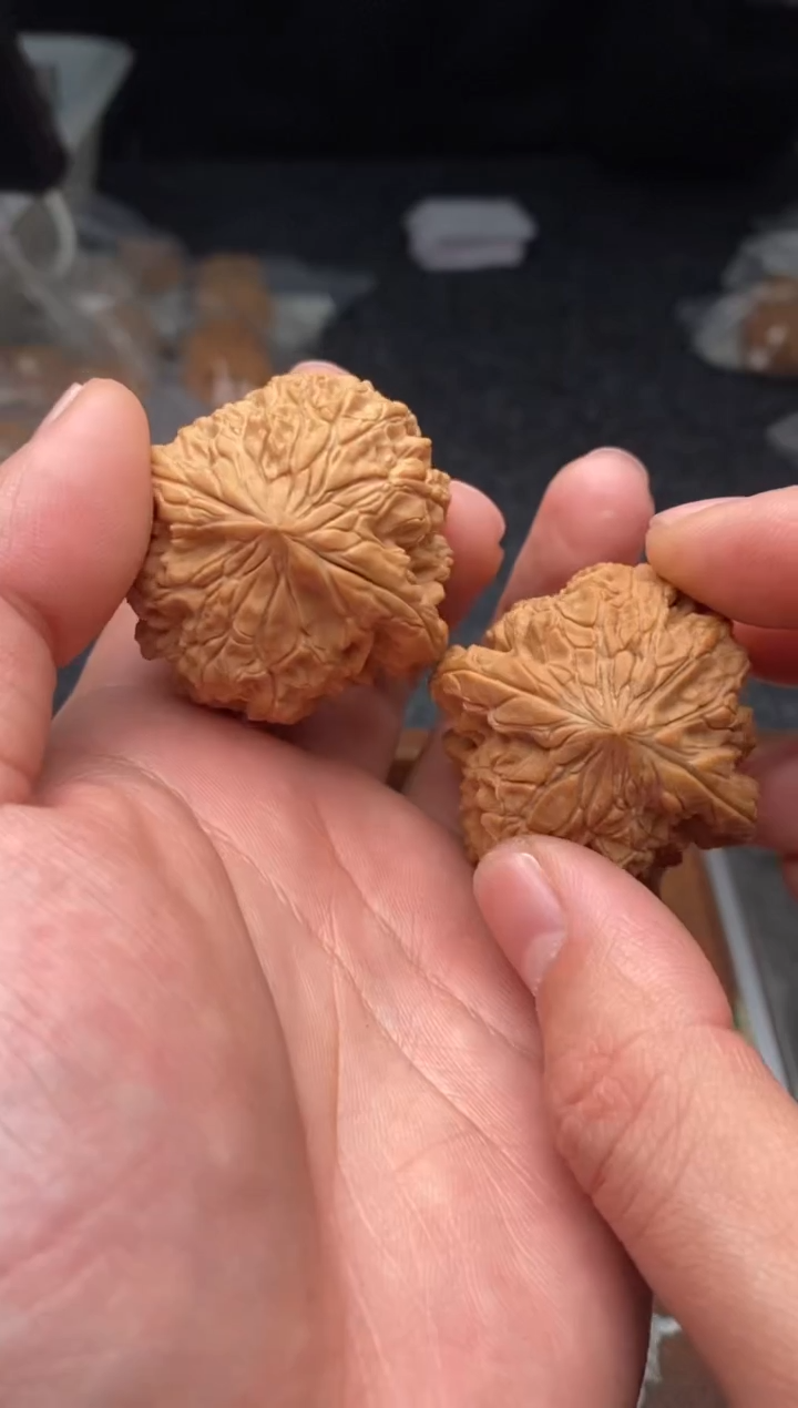 【闪购商品】文玩核桃把件G112号41尺暴雪