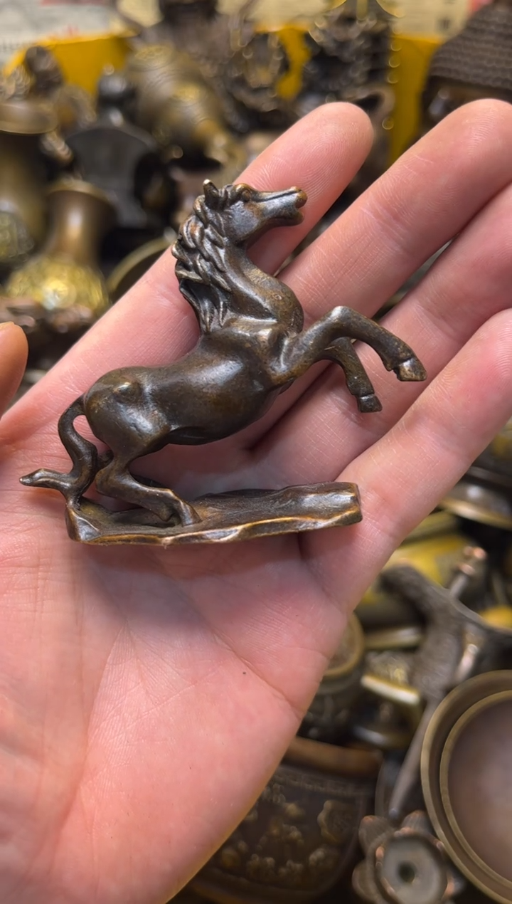 精美铜器，点击下单