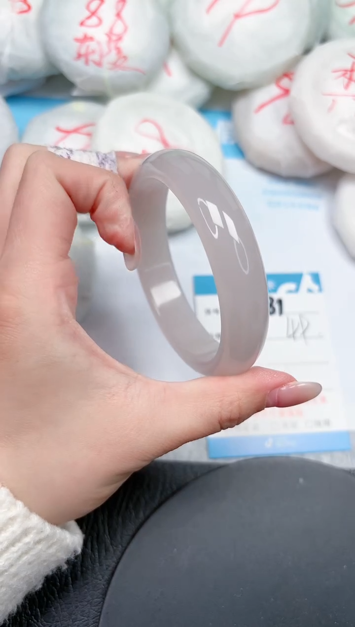 【闪购商品】石英质玉手镯未镶嵌281-62